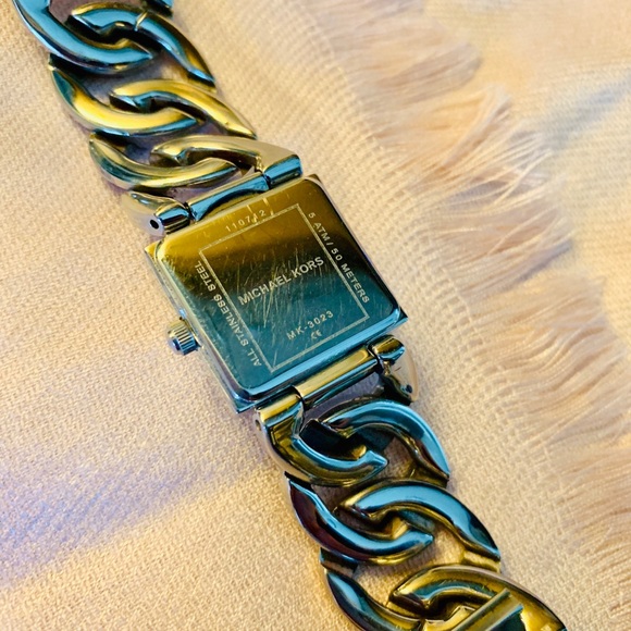 Michael Kors Watch—tiny wrist!! 🤗 - Picture 4 of 8